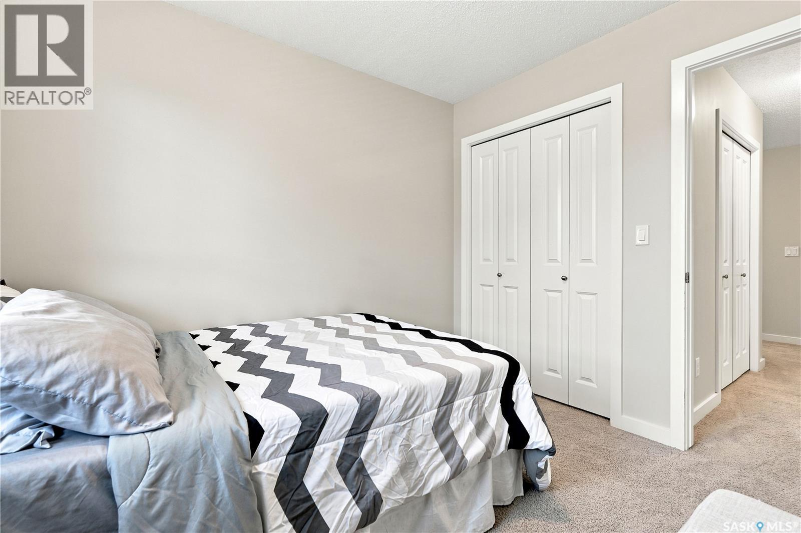 #163 135 Ashworth CRESCENT - 22