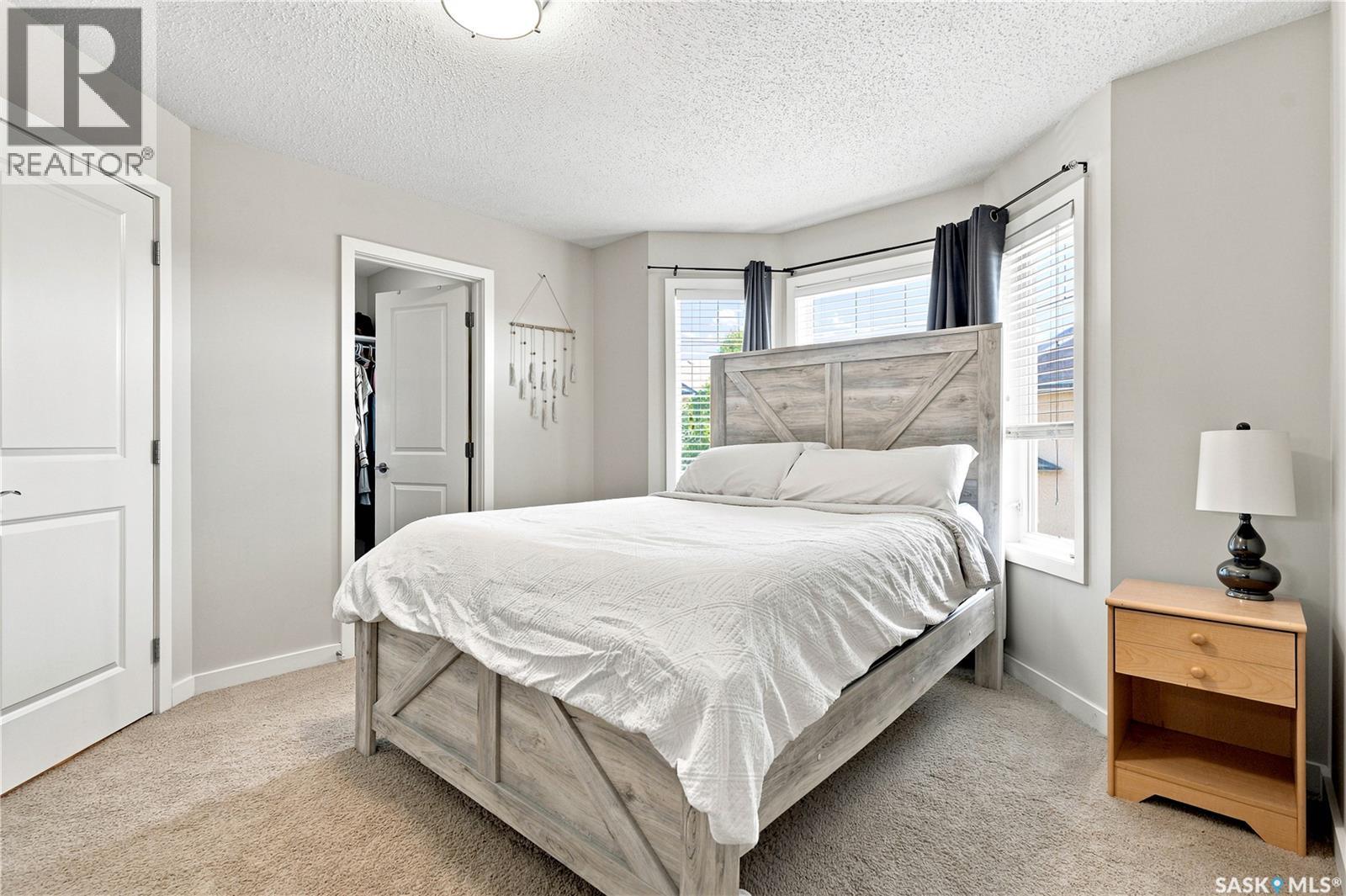 #163 135 Ashworth CRESCENT - 26