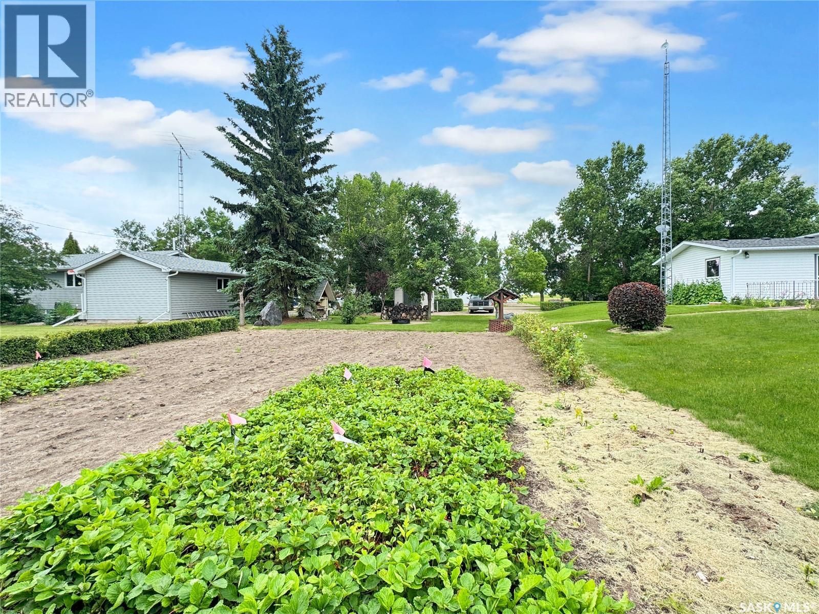 207 3rd AVENUE E - 21