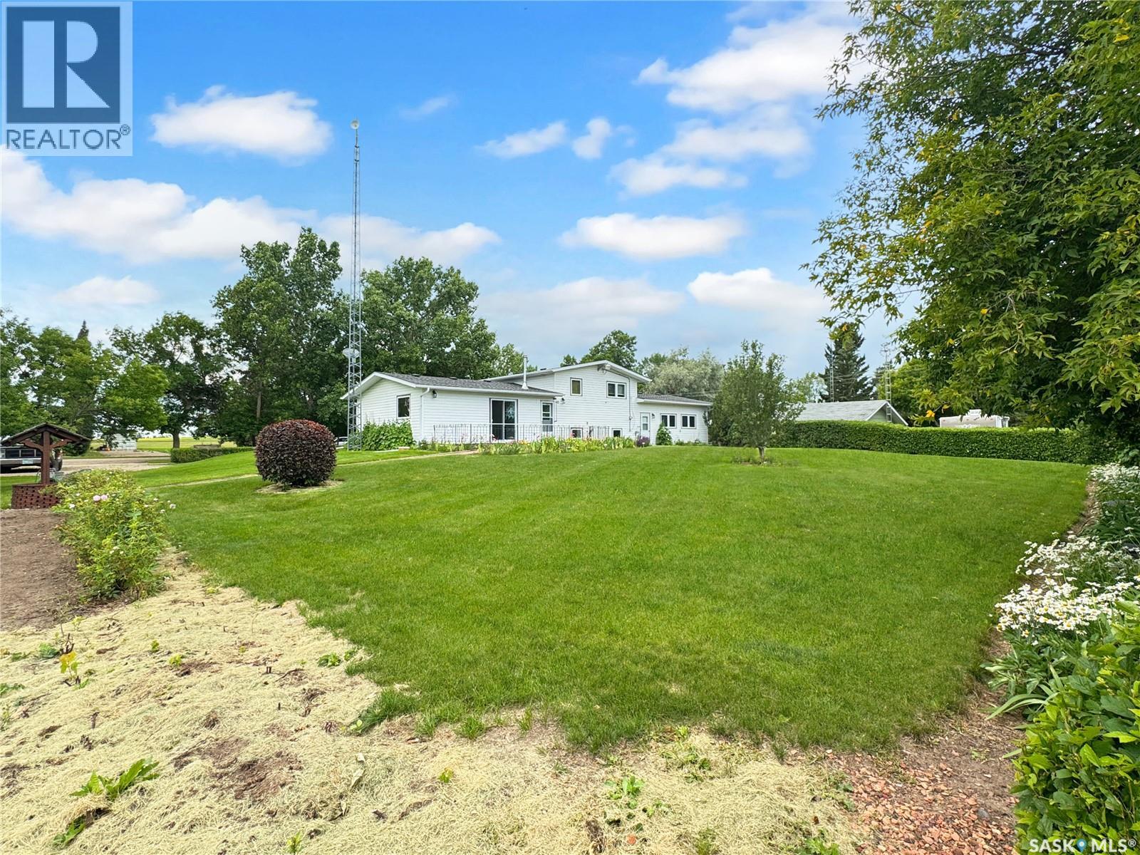 207 3rd AVENUE E - 22