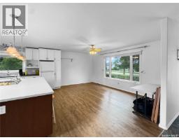 Living room - 207 3rd Avenue E, Scott, SK S0K4A0 Photo 6