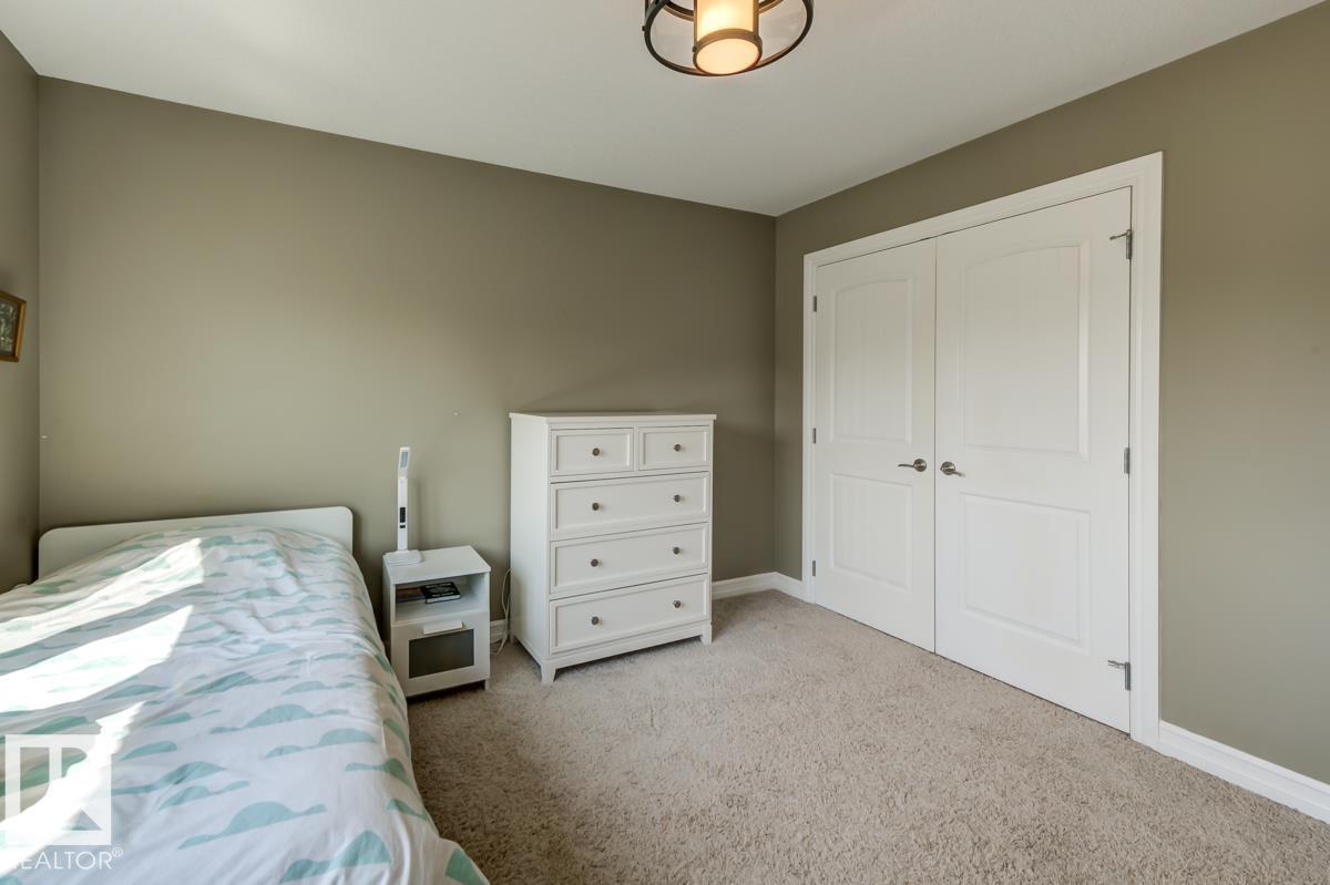 8935 84 AV NW - 28