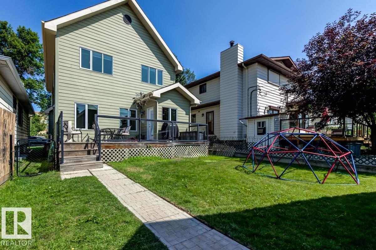 8935 84 AV NW - 55