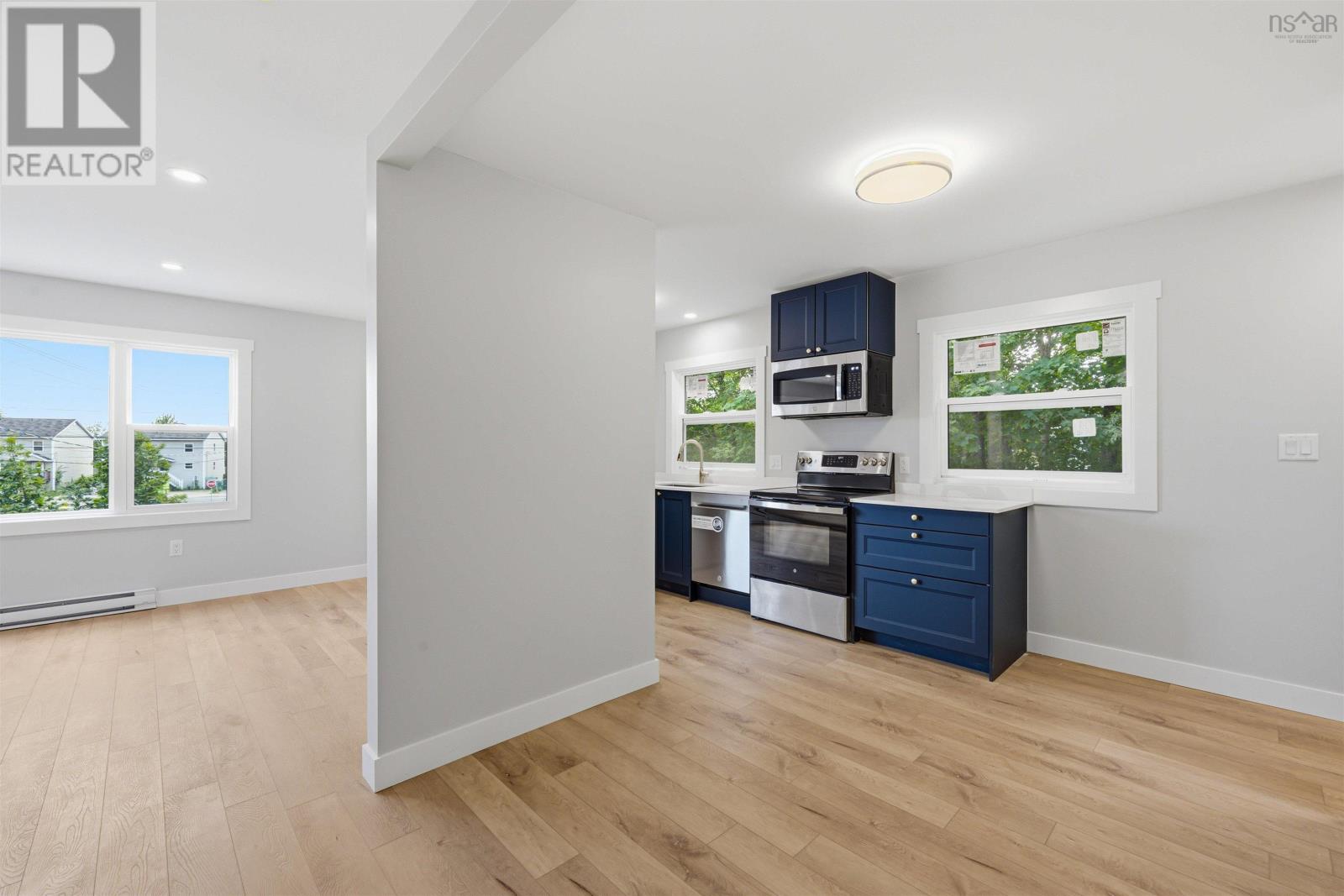 1A & 1B Auburn Avenue - Image 31