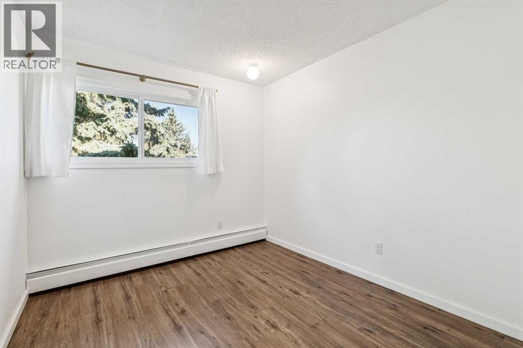 #54 366 94 Avenue SE - 22