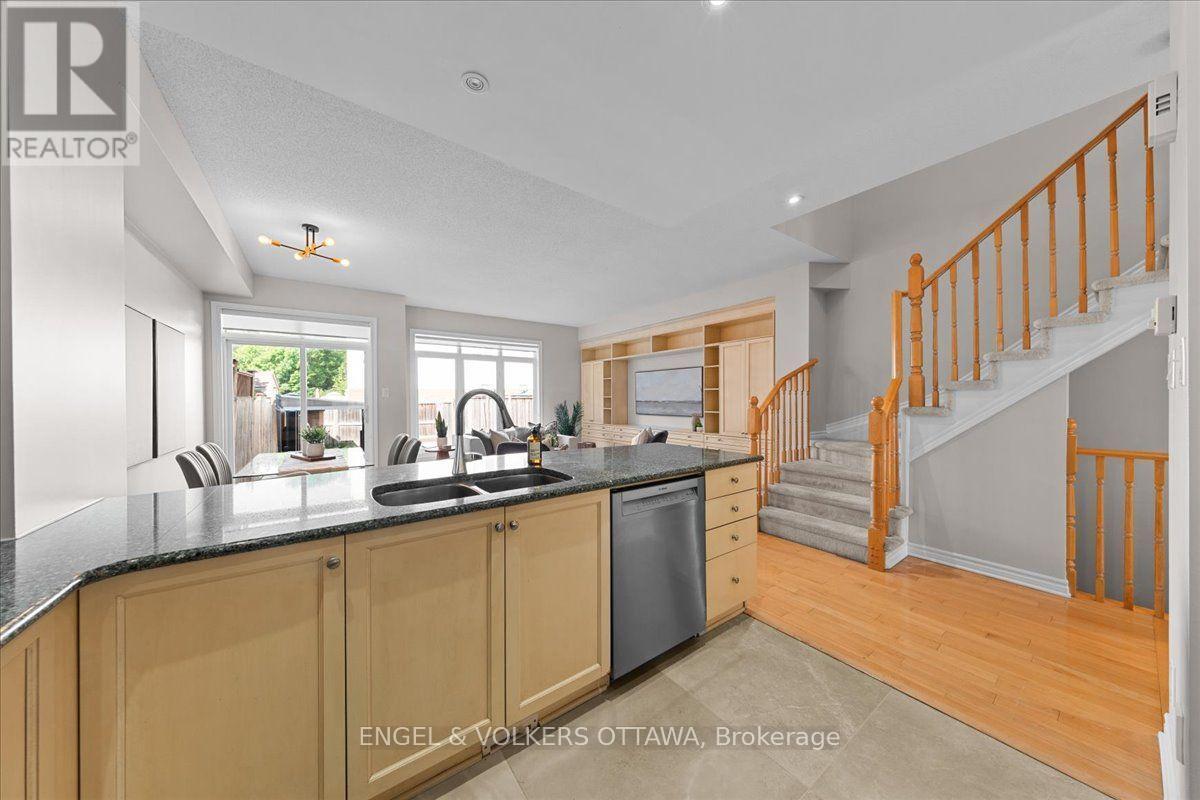 104 JERSEY TEA CIRCLE, Ottawa. Luxury613. By Peter Sagos - Image 11