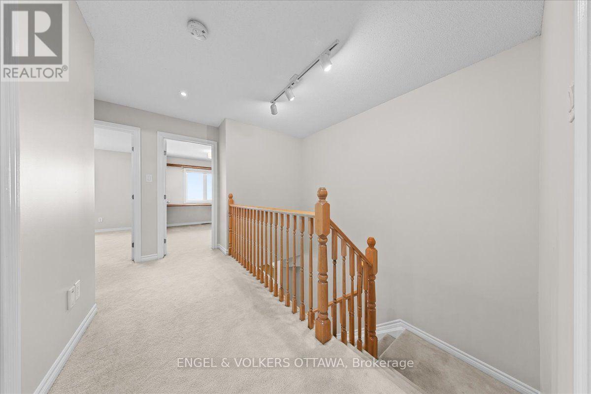 104 JERSEY TEA CIRCLE, Ottawa. Luxury613. By Peter Sagos - Image 21