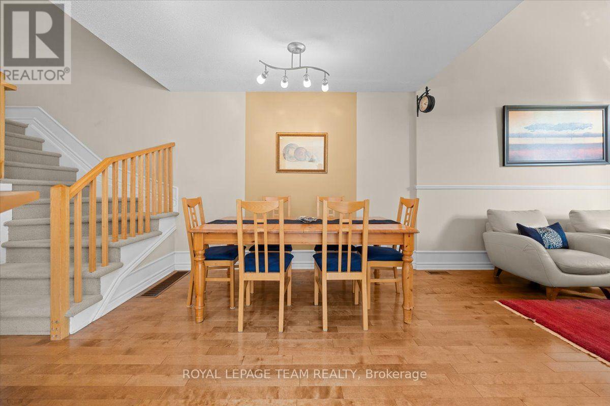 40 SADDLESMITH CIRCLE, Ottawa. Luxury613. By Peter Sagos - Image 13