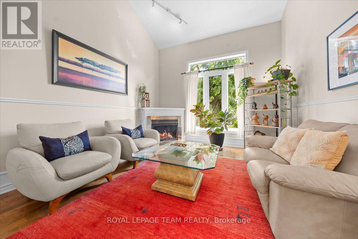 40 SADDLESMITH CIRCLE, Ottawa. Luxury613. By Peter Sagos - Image 16