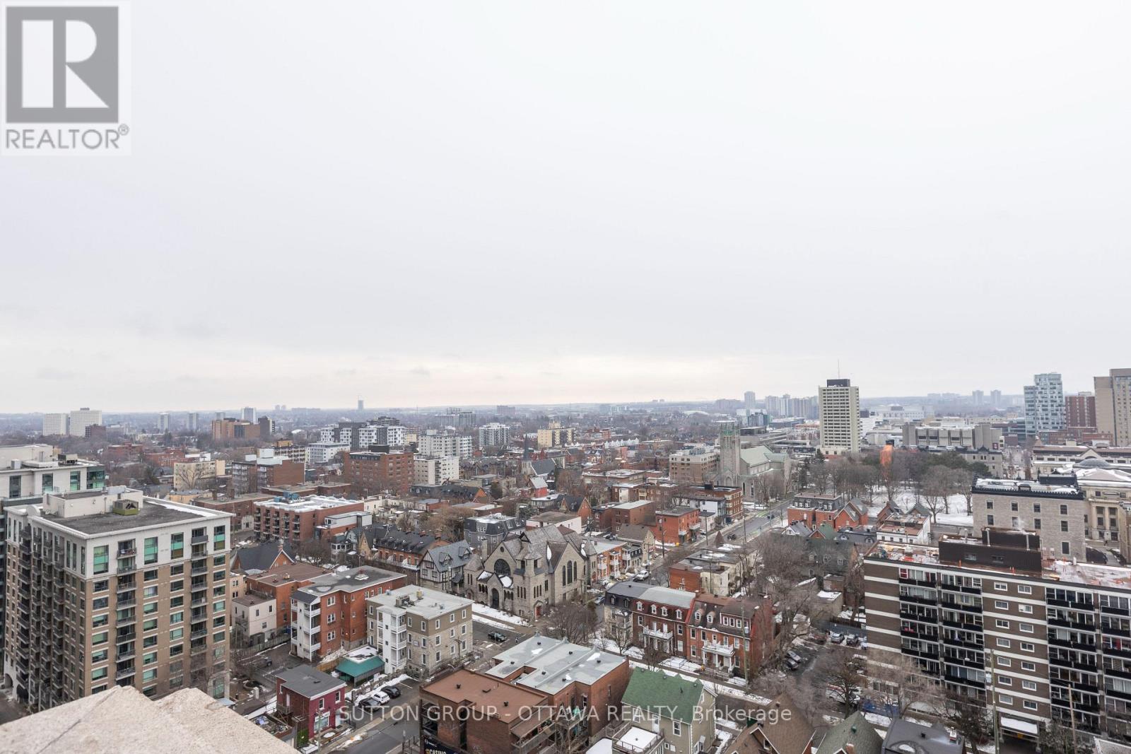 2007 – 200 RIDEAU STREET, Ottawa. Luxury613. By Peter Sagos - Image 16