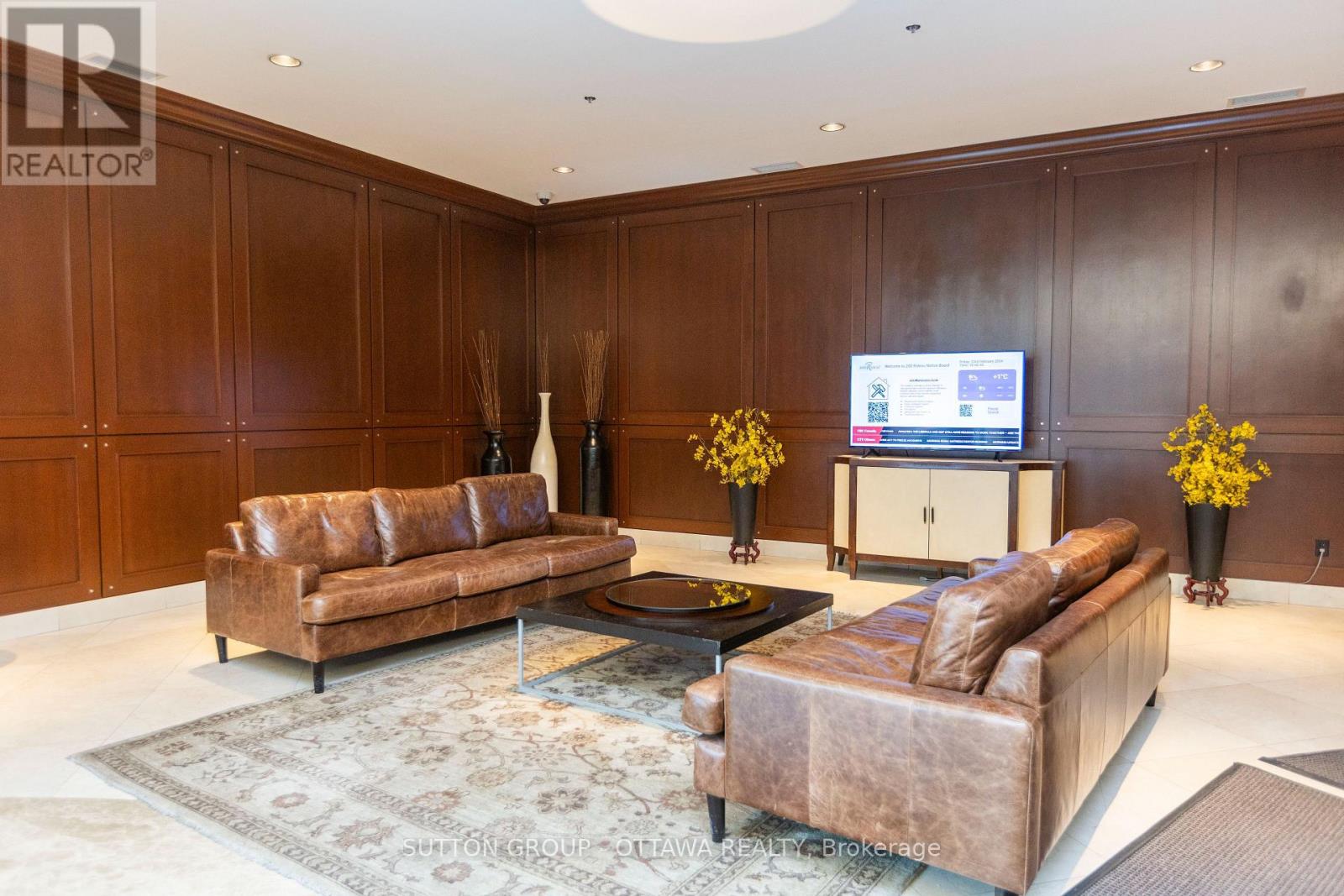 2007 – 200 RIDEAU STREET, Ottawa. Luxury613. By Peter Sagos - Image 31