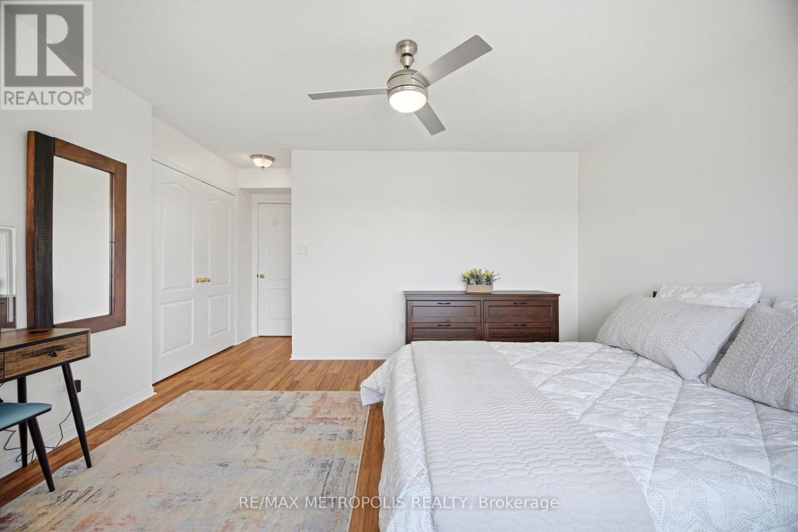 #17 3975 EGLINTON AVENUE W - 27
