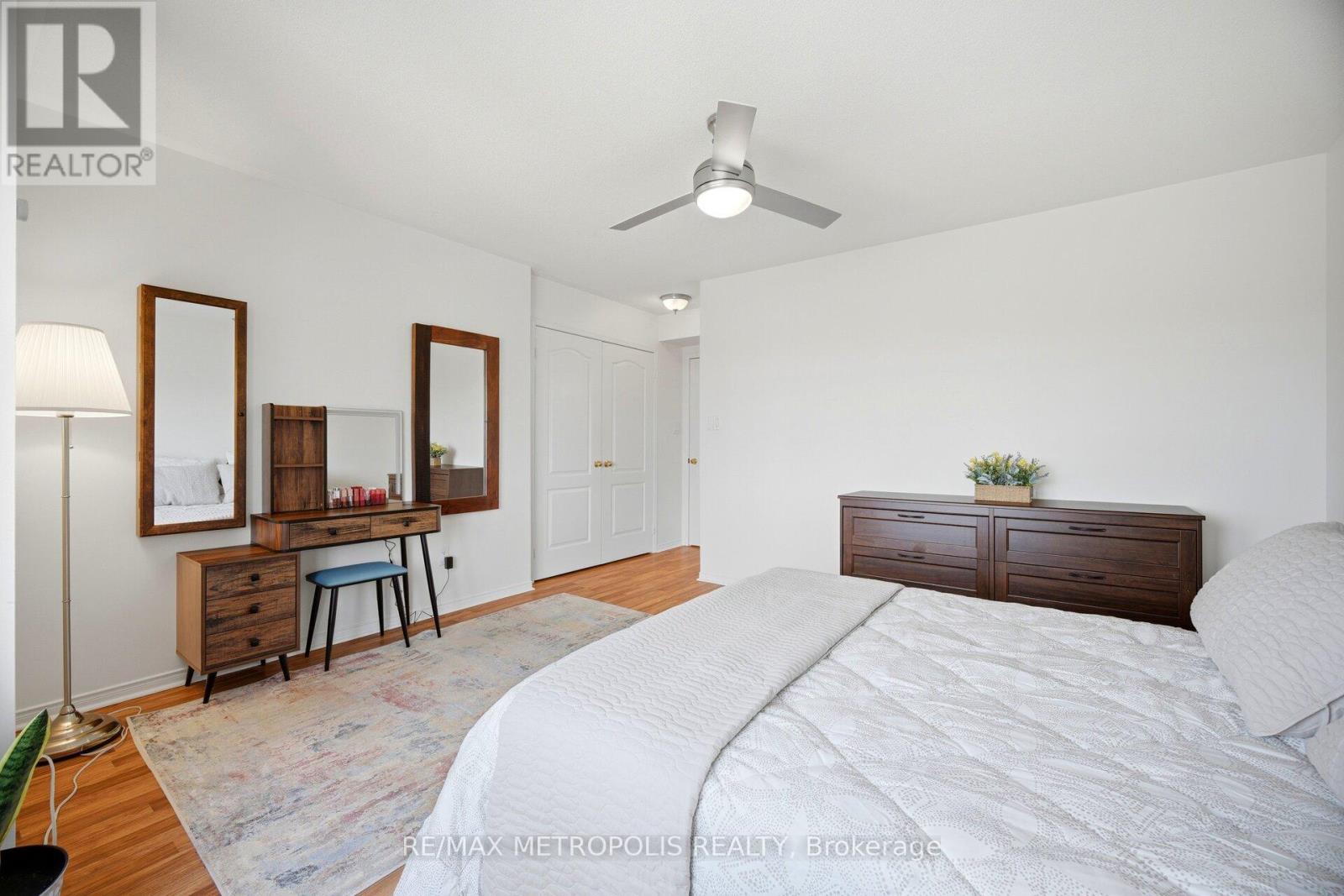 #17 3975 EGLINTON AVENUE W - 26