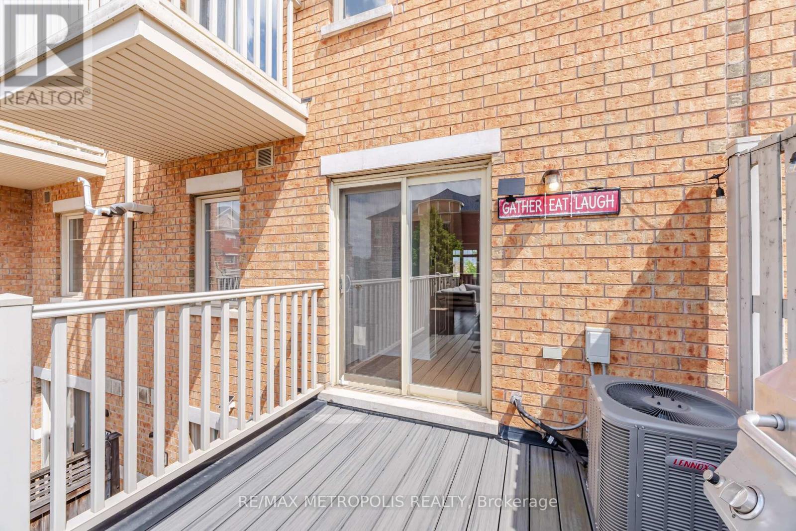 #17 3975 EGLINTON AVENUE W - 39