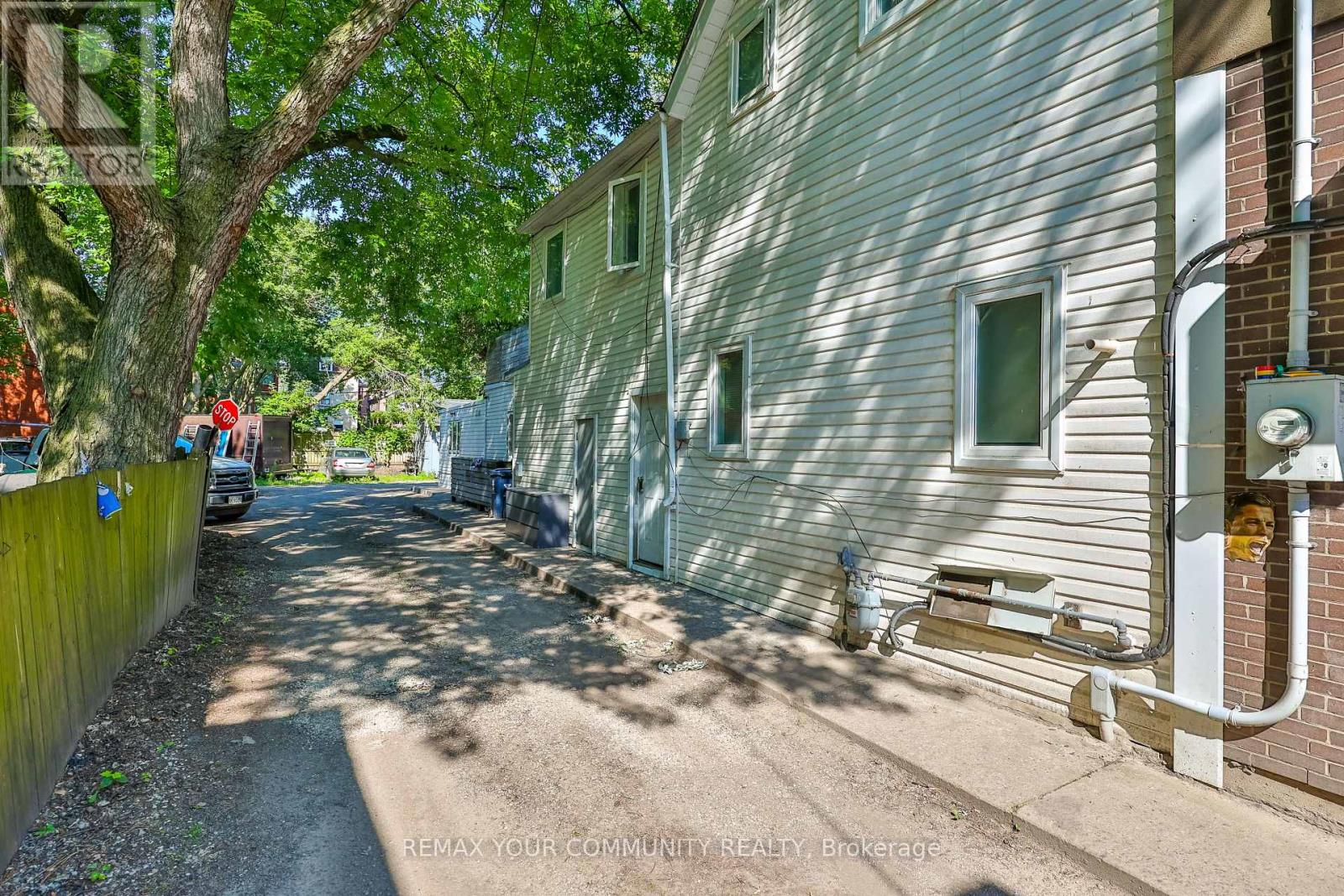 316 DUFFERIN STREET - 5