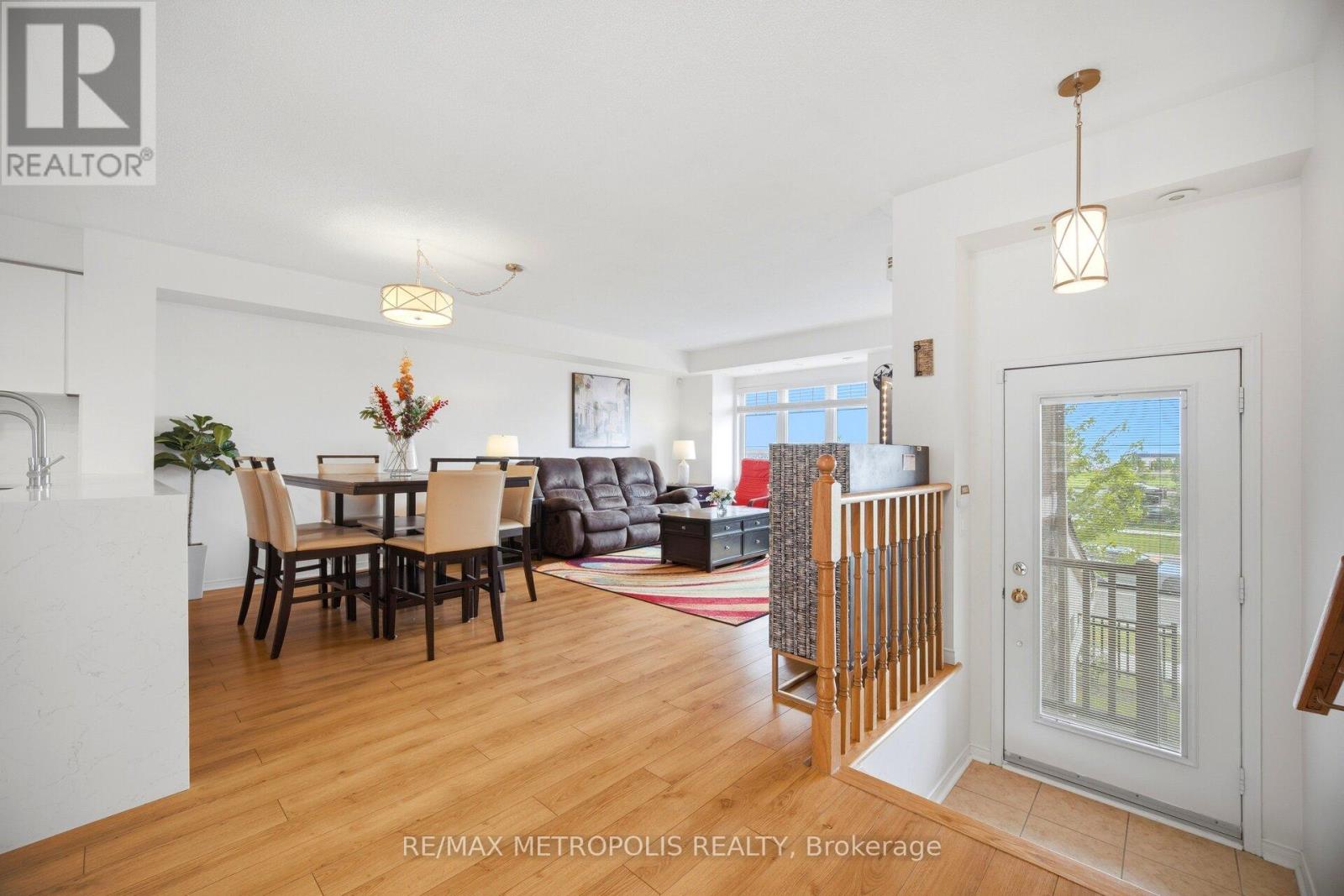 #17 3975 EGLINTON AVENUE W - 6