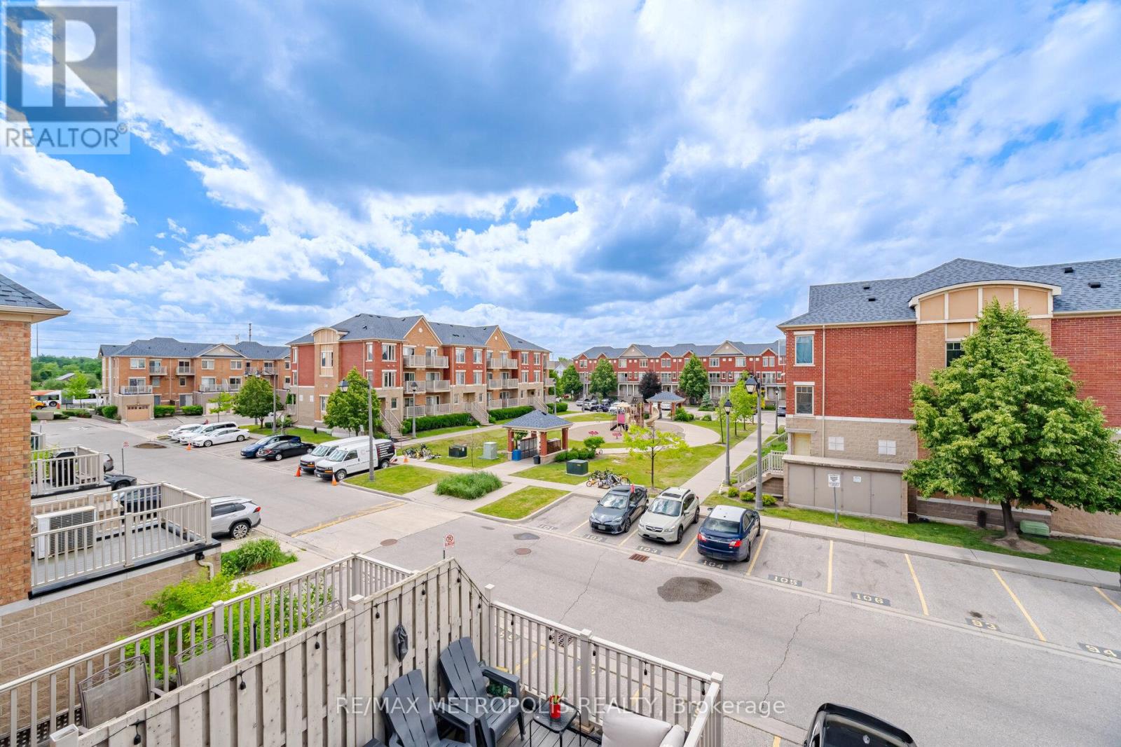 #17 3975 EGLINTON AVENUE W - 33