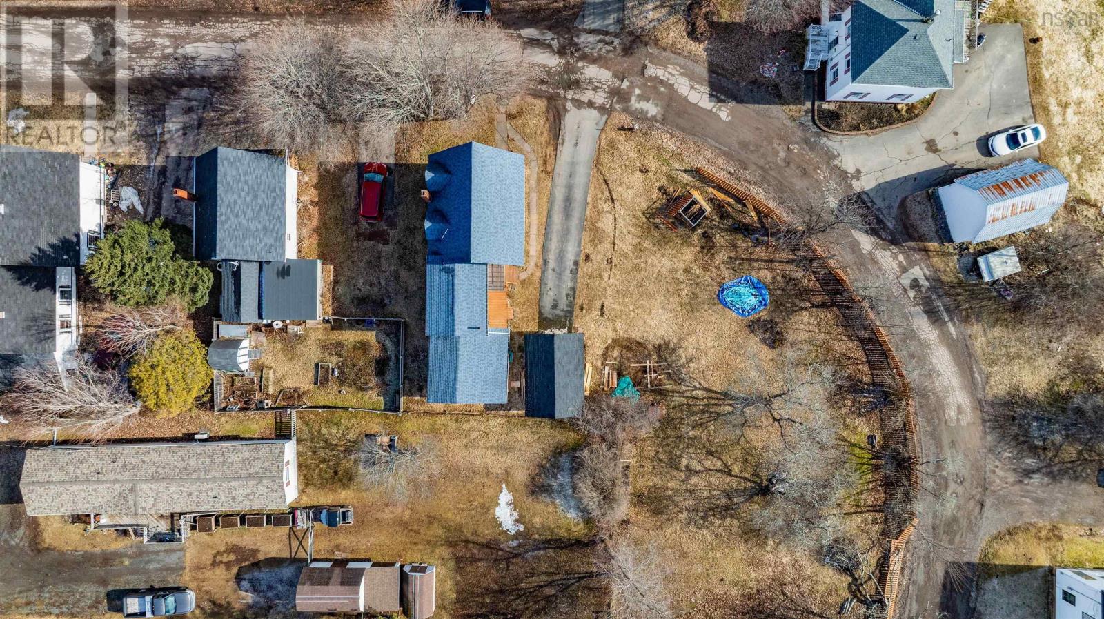 32 River Avenue - 12