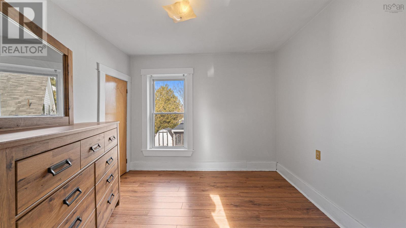 32 River Avenue - 18