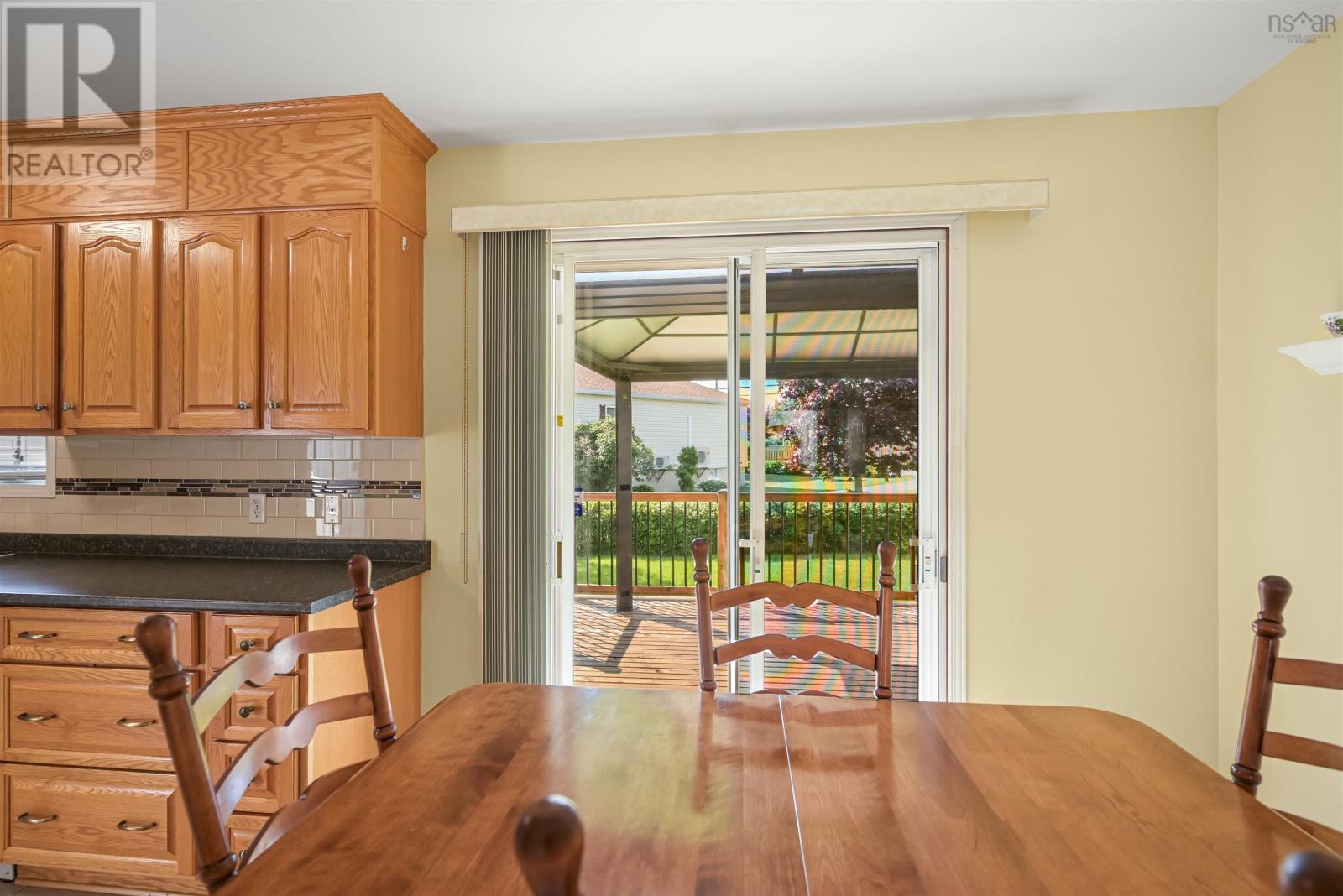 6 Rosewood Avenue - 11