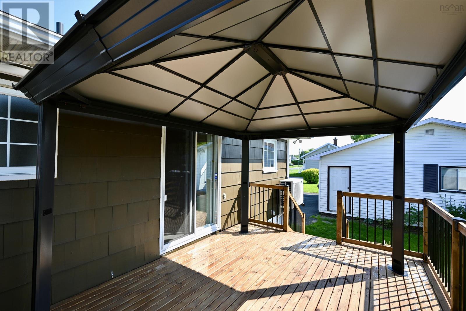 6 Rosewood Avenue - 37