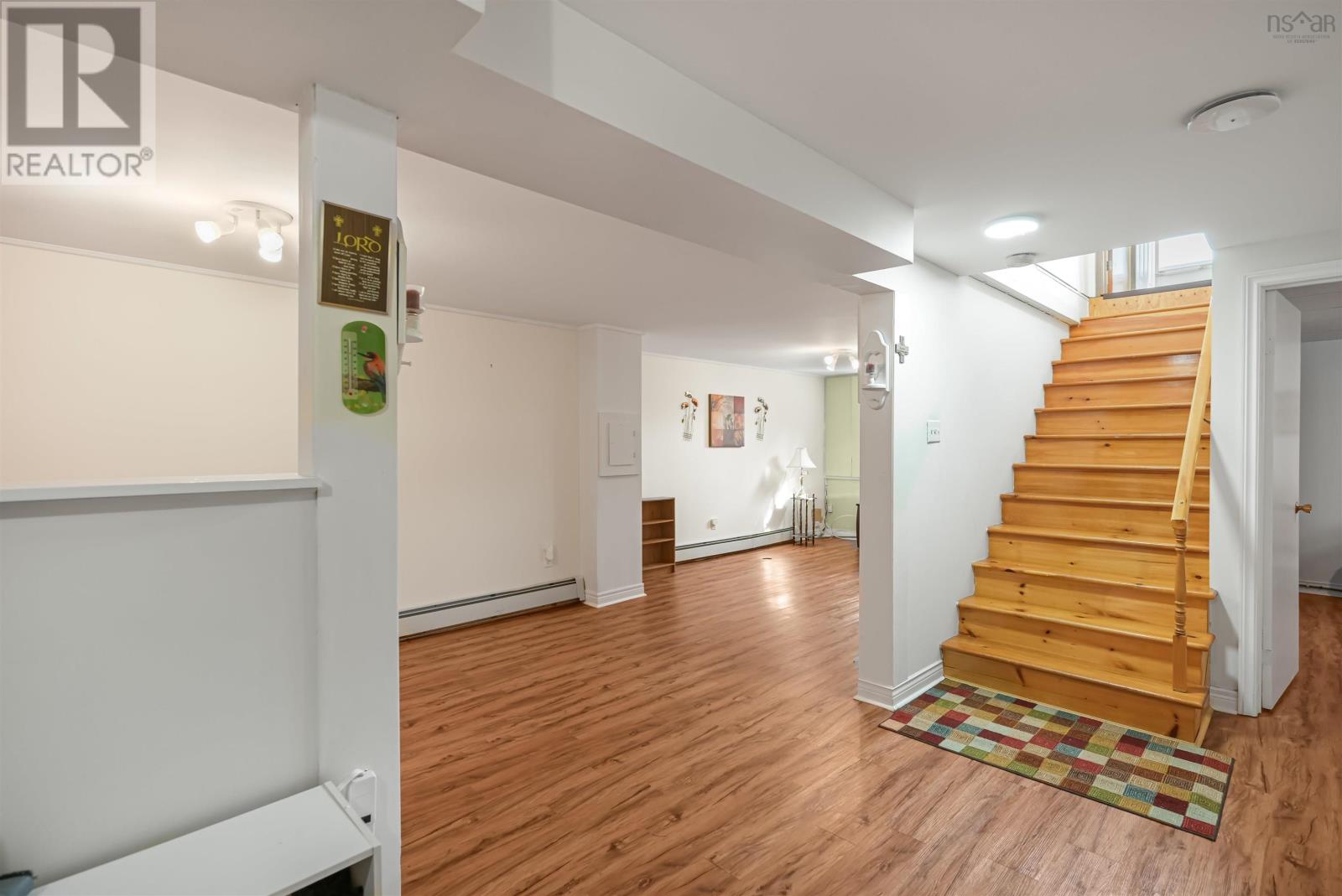 6 Rosewood Avenue - 23