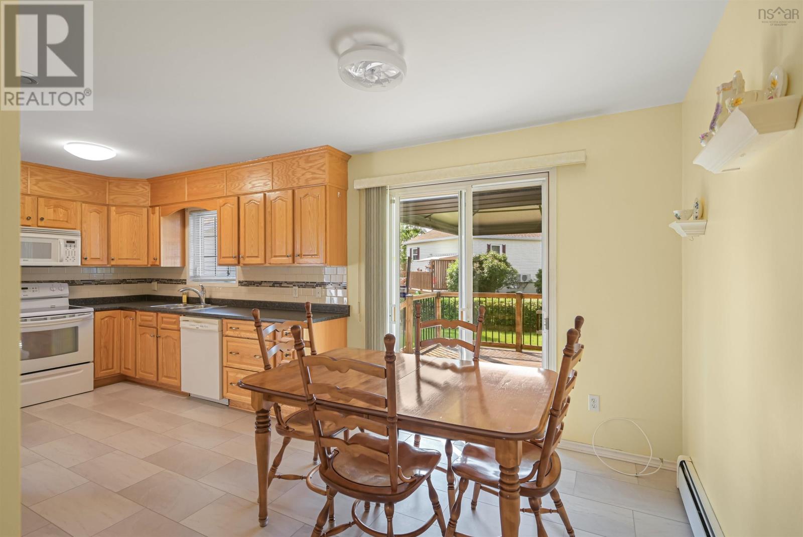 6 Rosewood Avenue - 10