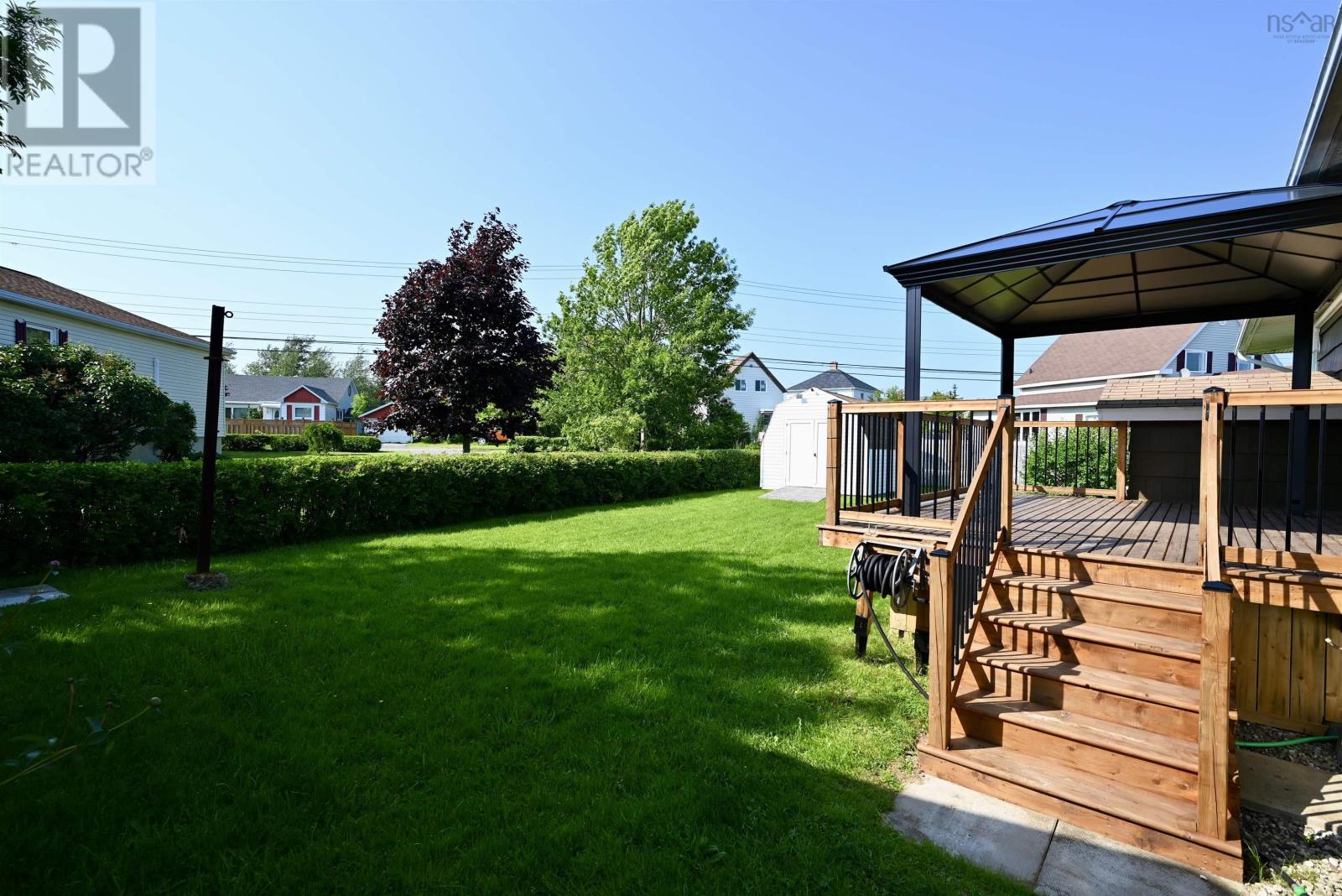 6 Rosewood Avenue - 34
