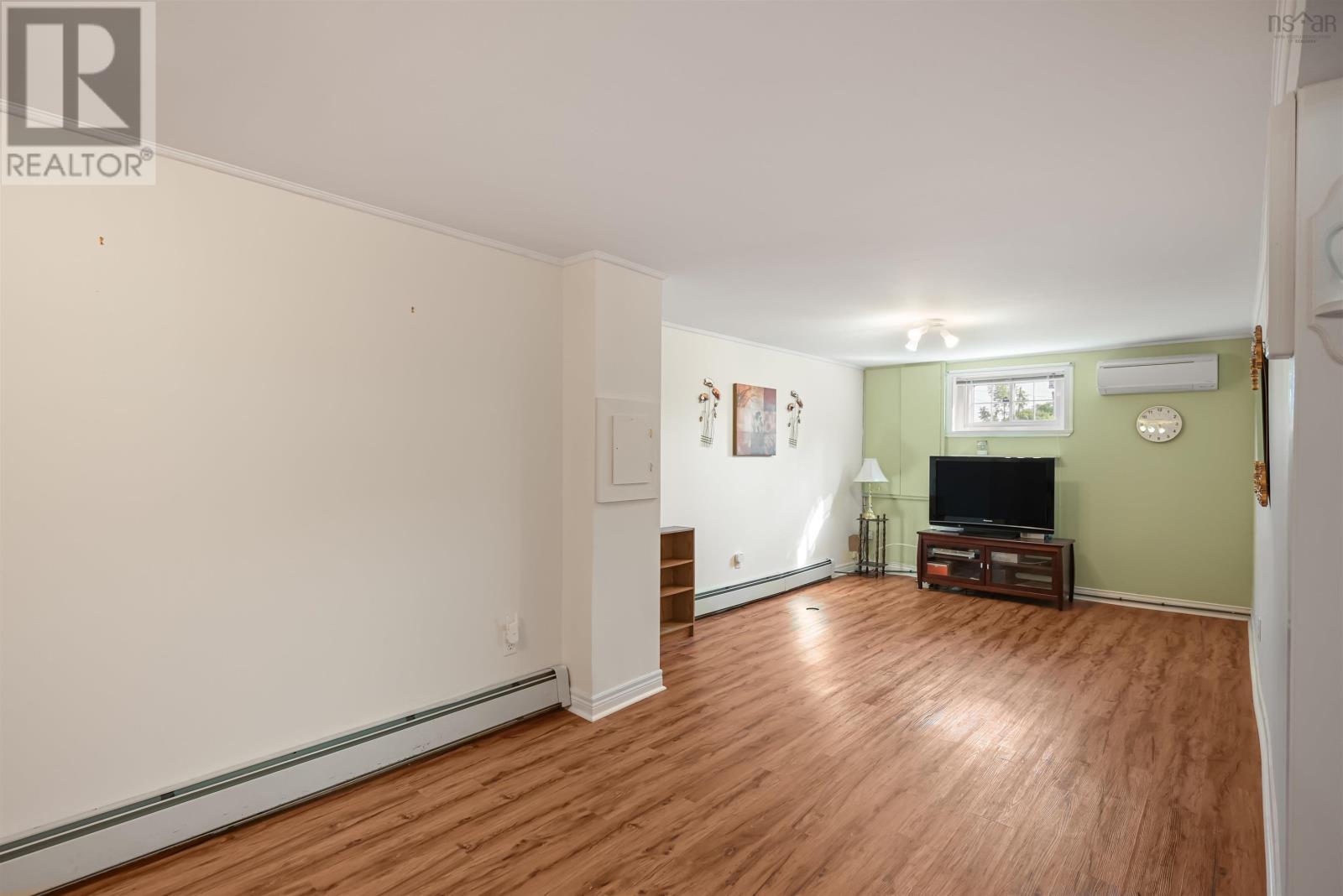 6 Rosewood Avenue - 24