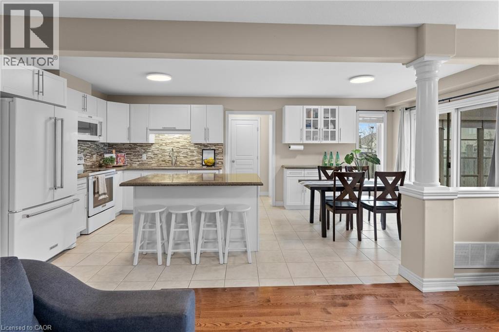 4875 JOHN Street - 8