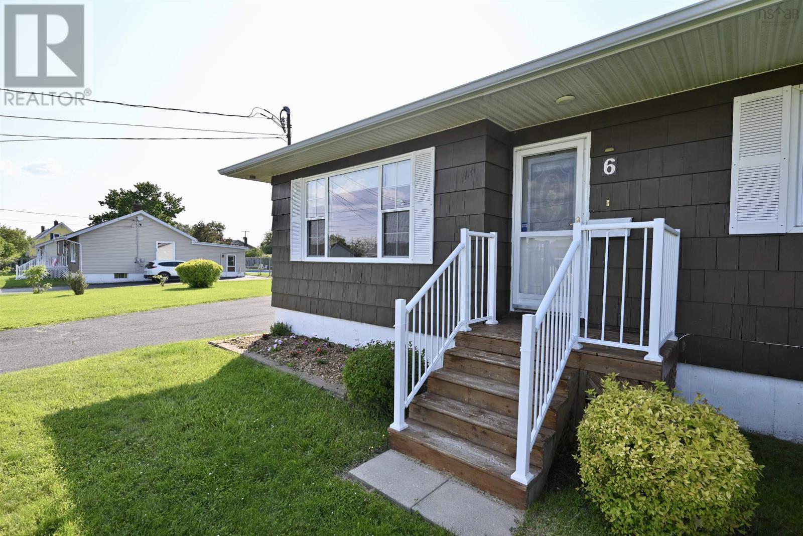 6 Rosewood Avenue - 45