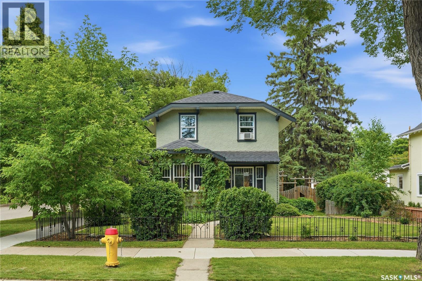 322 29th STREET W - Image 2
