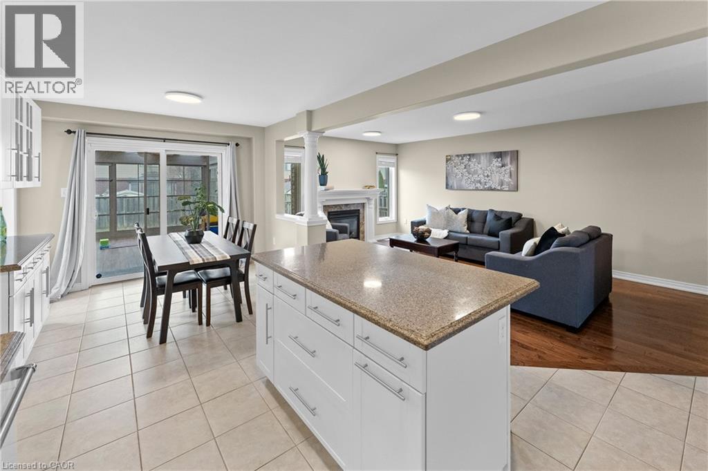 4875 JOHN Street - 11