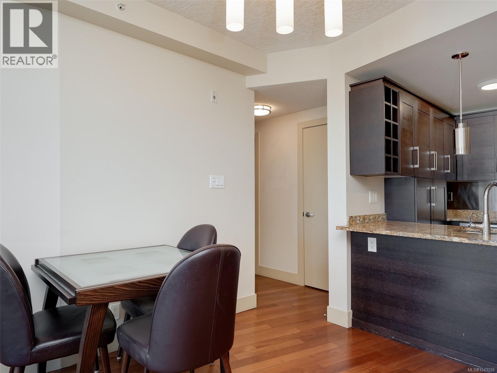 #S409 737 Humboldt St - 7