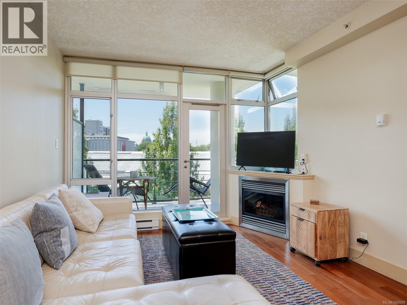 #S409 737 Humboldt St - 3