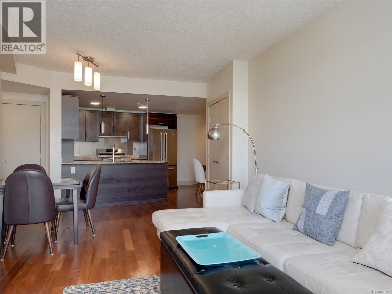 #S409 737 Humboldt St - 4