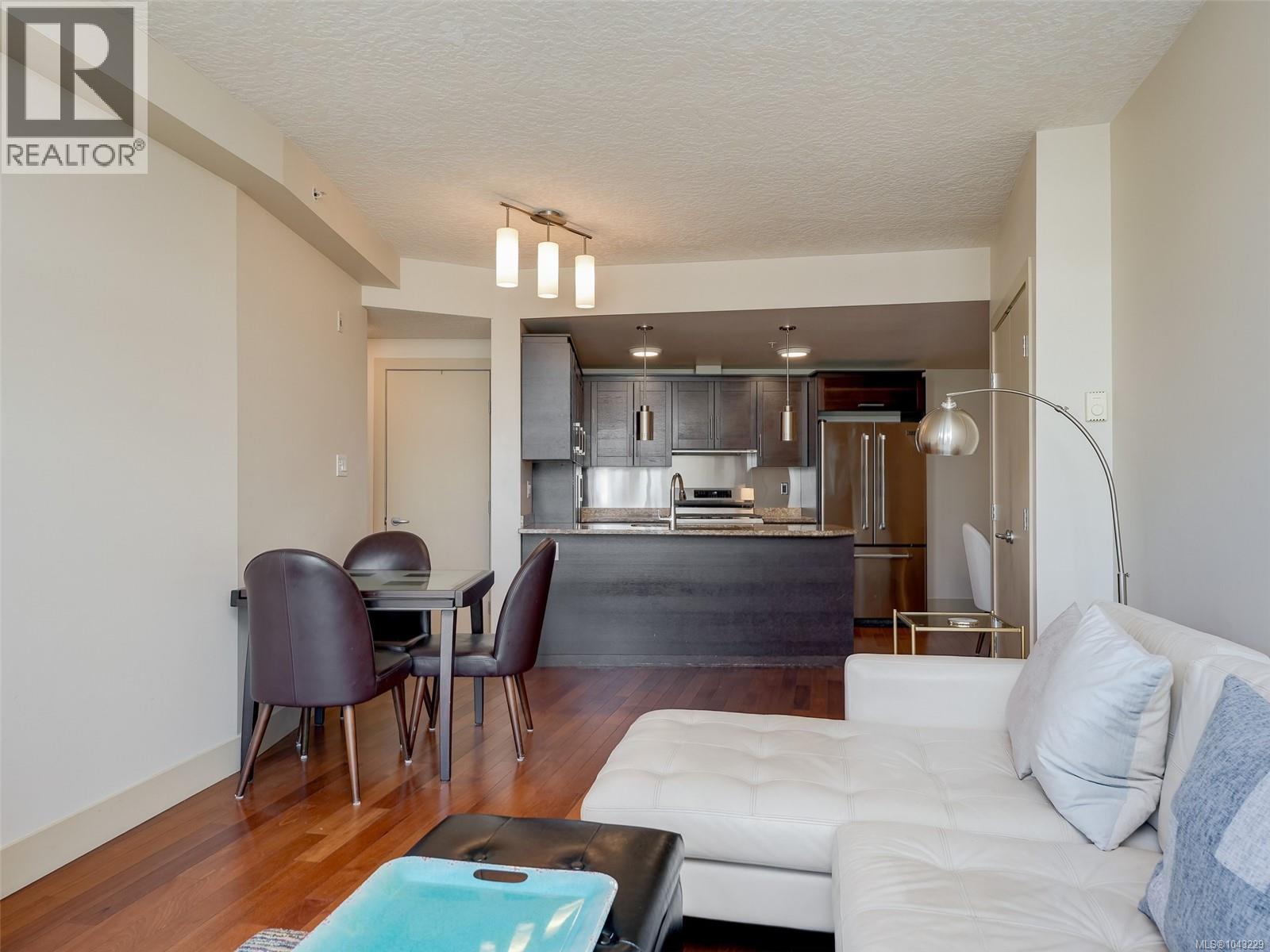 #S409 737 Humboldt St - 6