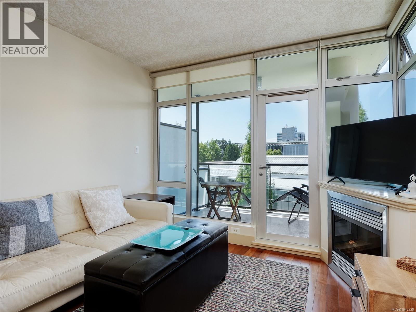 #S409 737 Humboldt St - 5