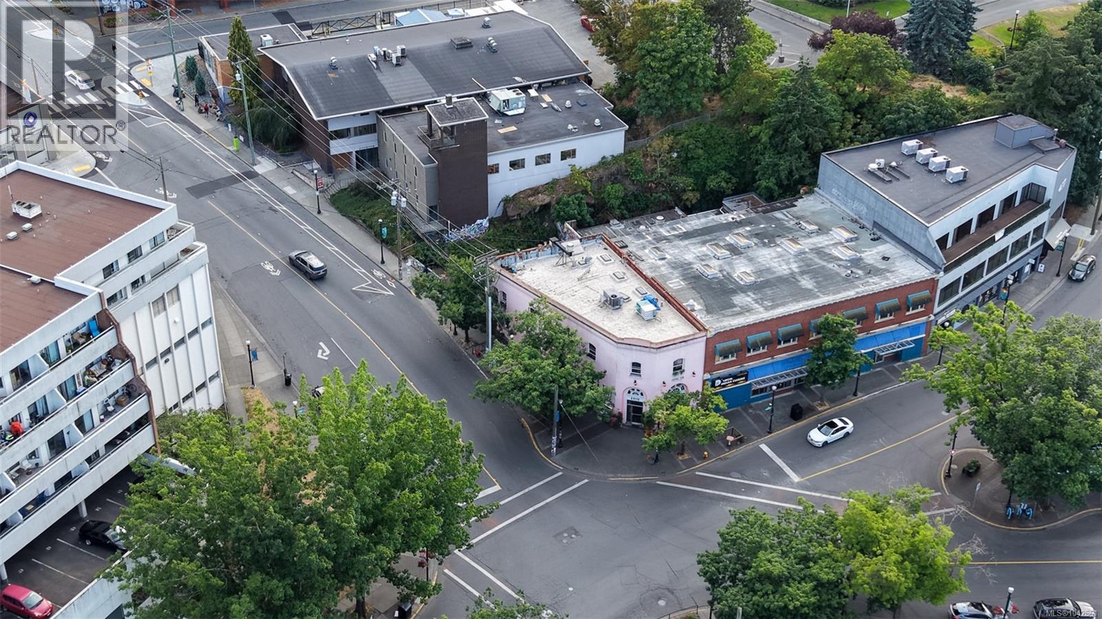 499 Wallace St, Nanaimo — photo 3