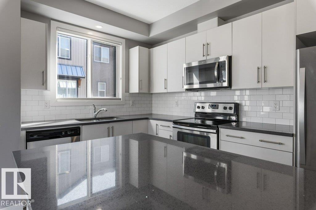 #62 16903 68 ST NW - 11