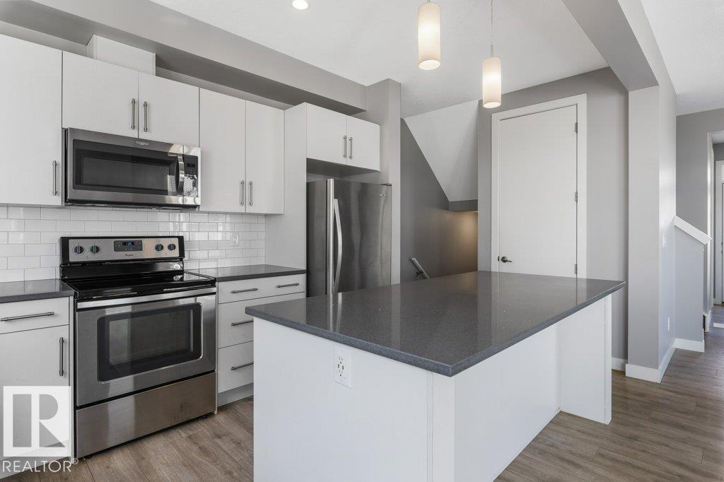 #62 16903 68 ST NW - 12
