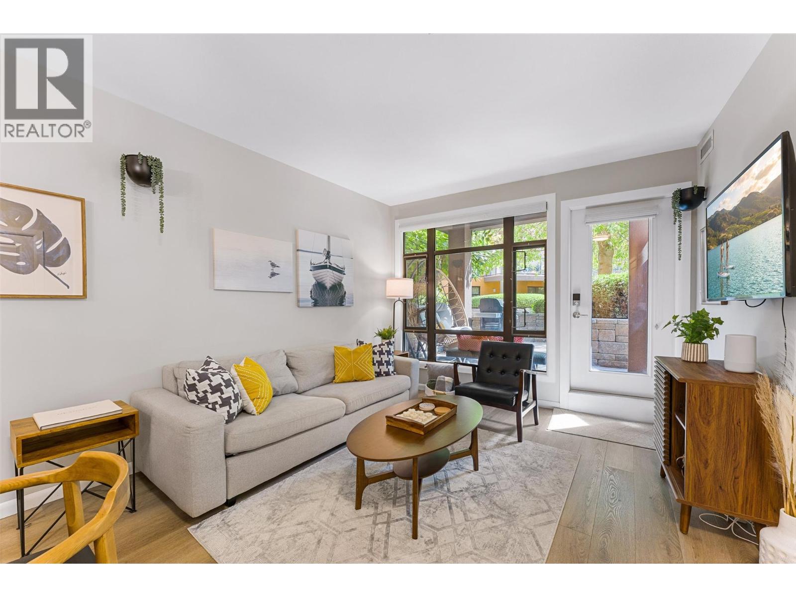 338 654 Cook Road, Kelowna