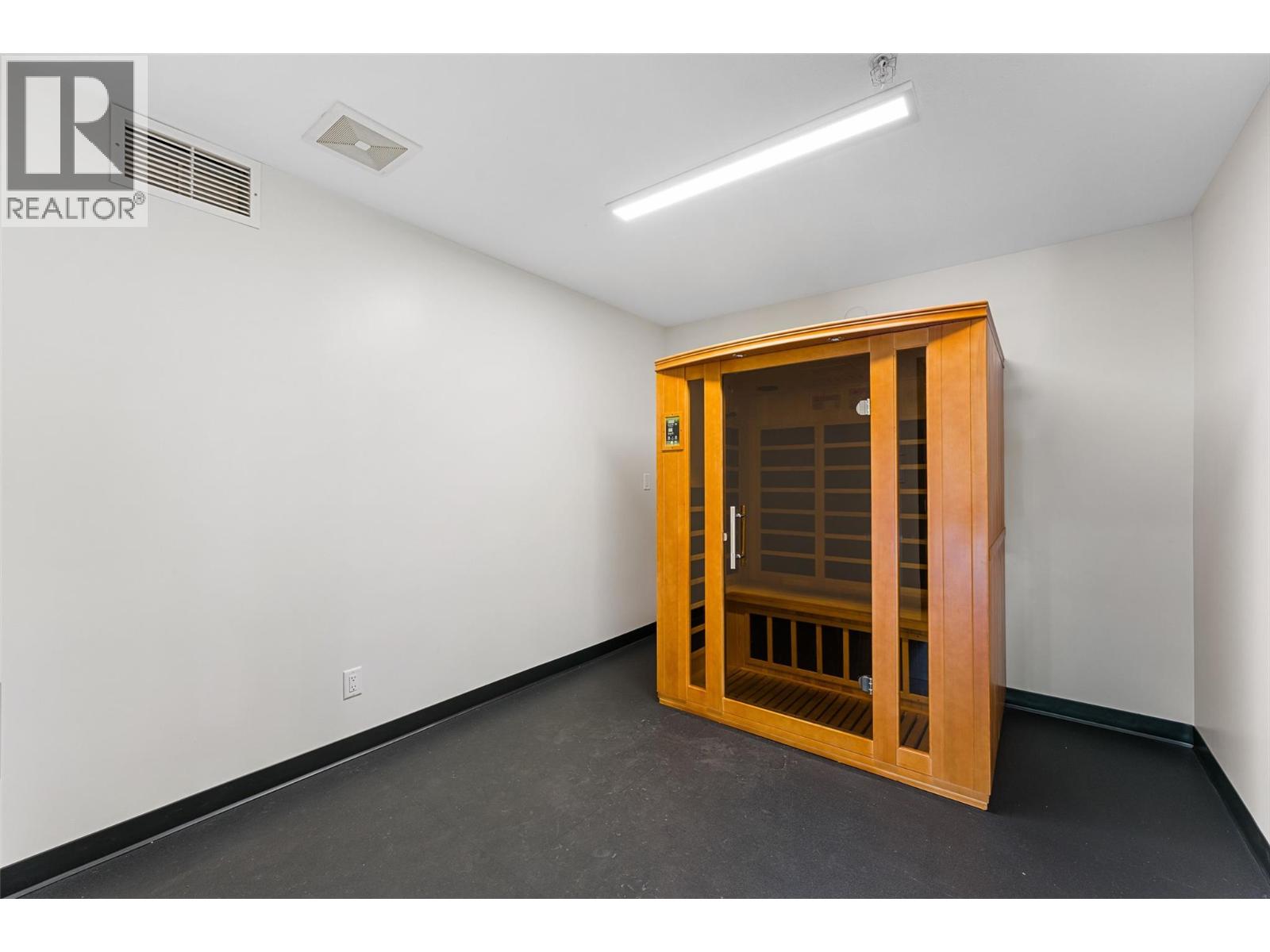 338 654 Cook Road, Kelowna