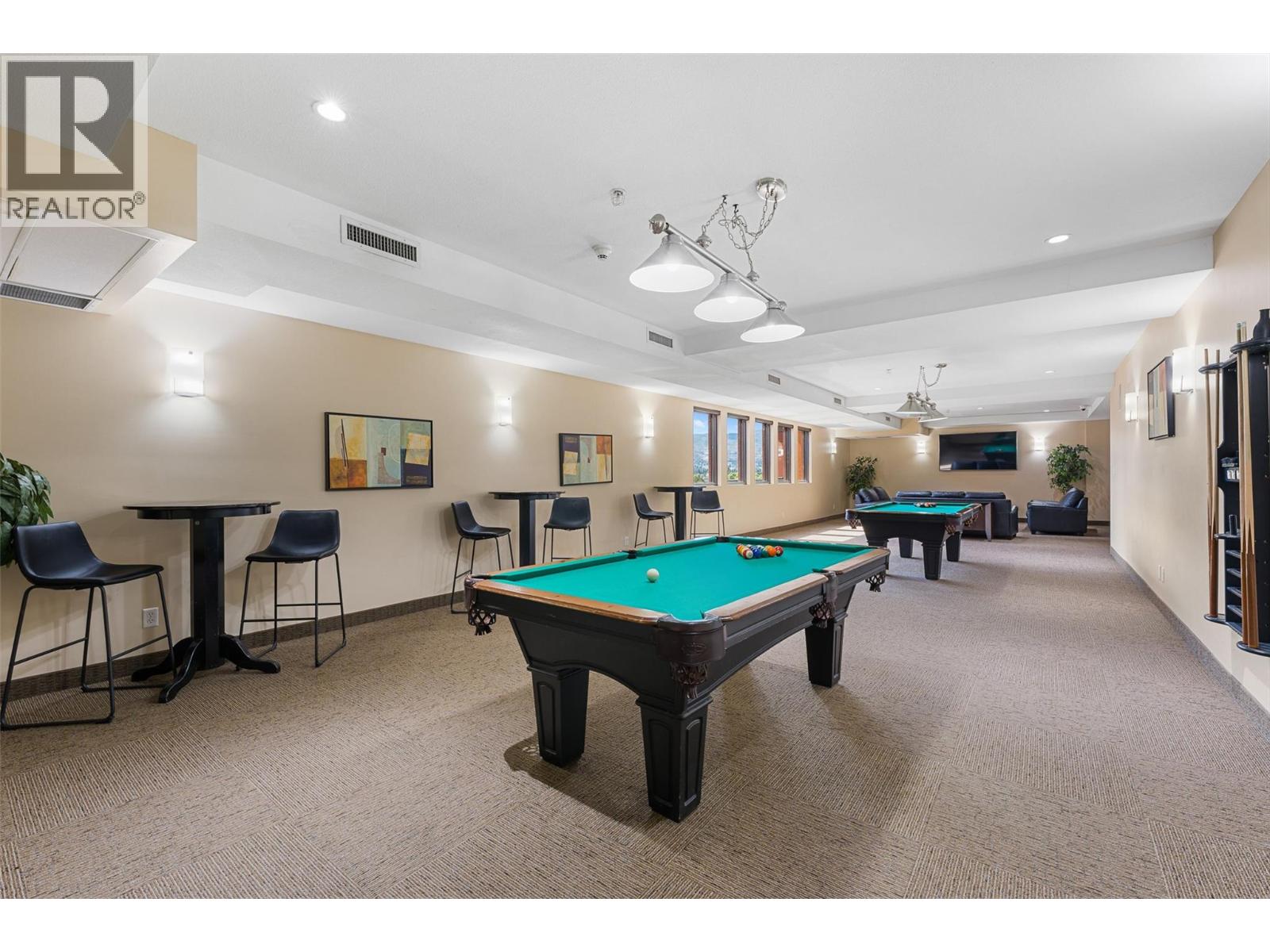 338 654 Cook Road, Kelowna