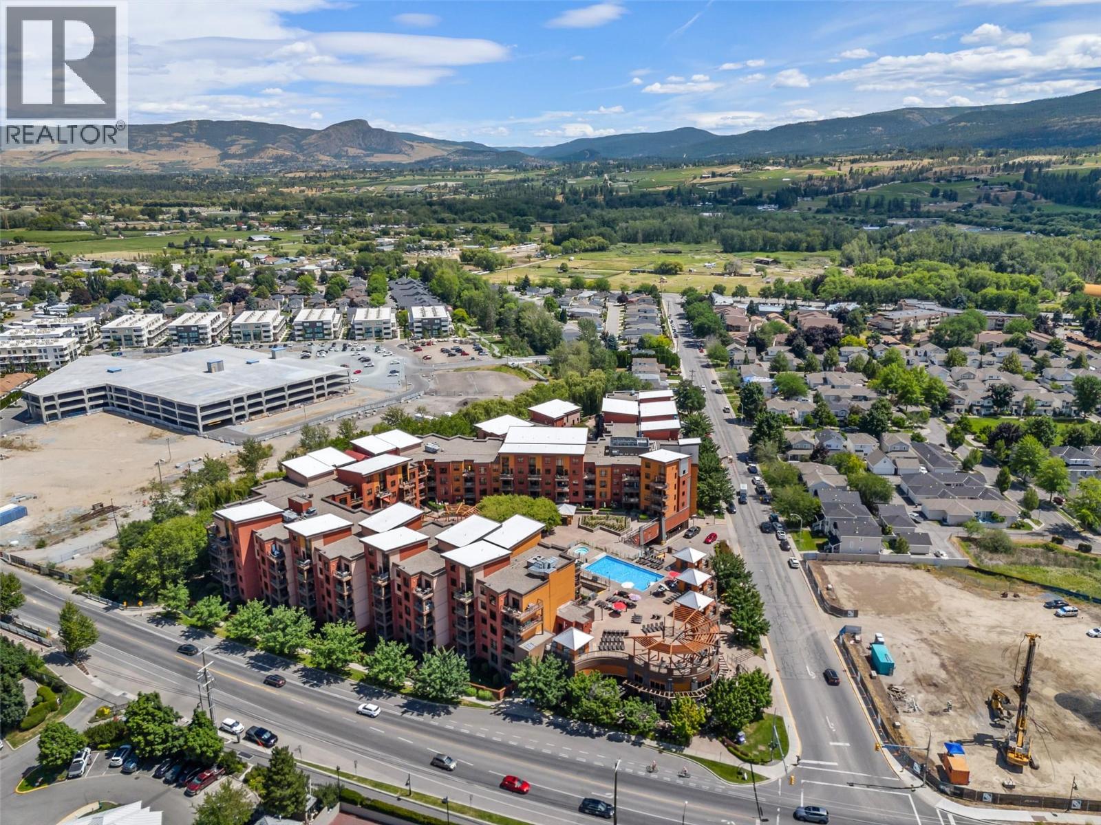 338 654 Cook Road, Kelowna