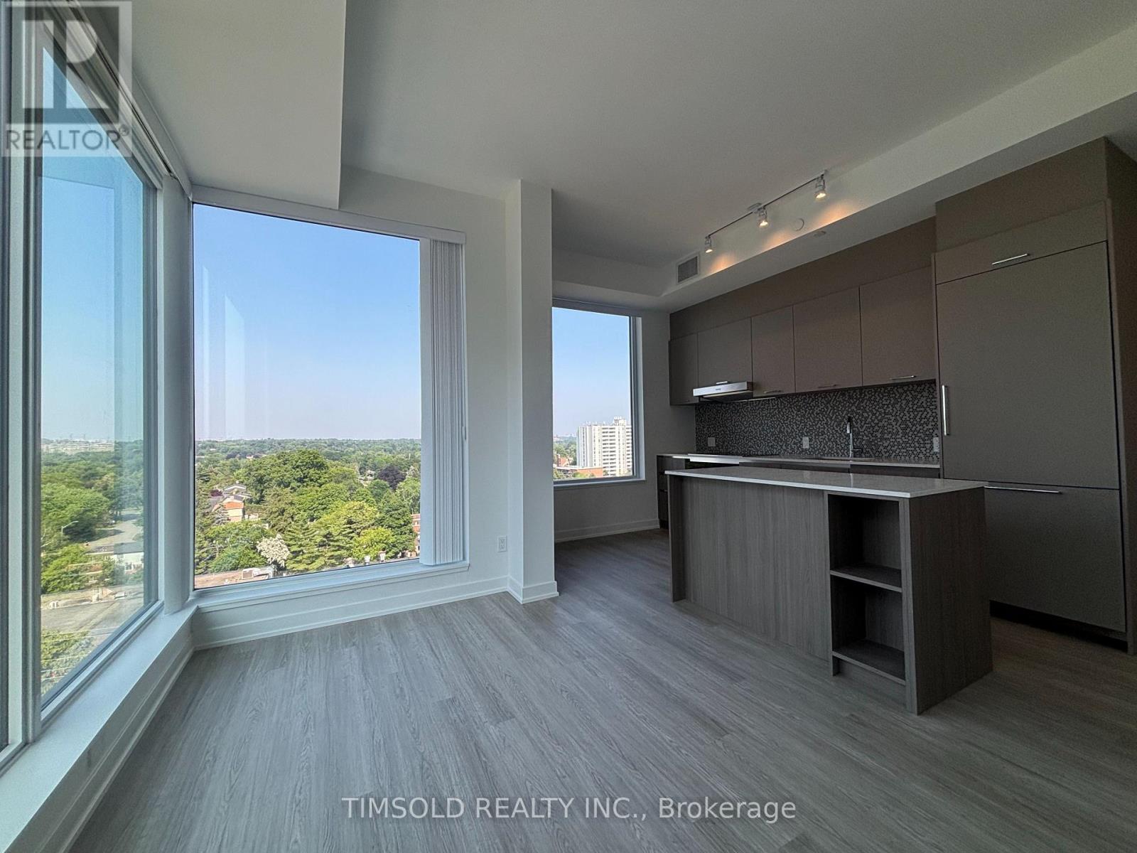Living Room/Kitchen
