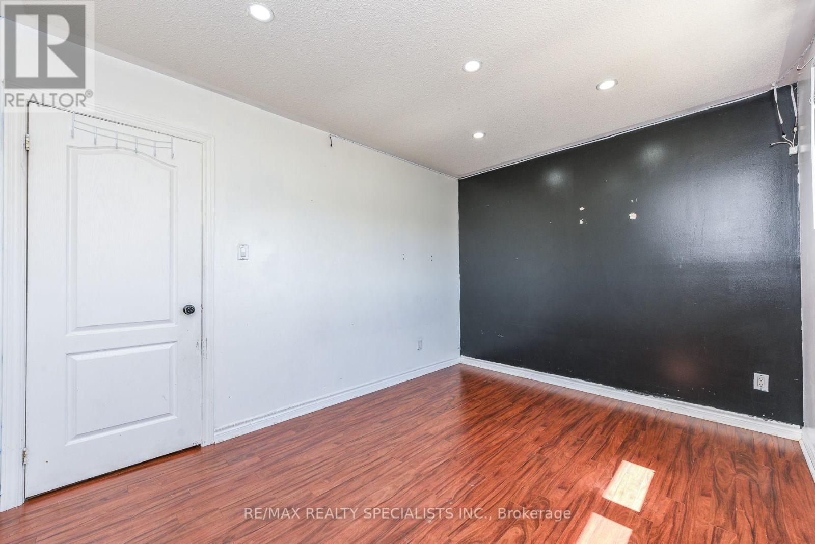 10 SWEET BRIAR LANE - 16