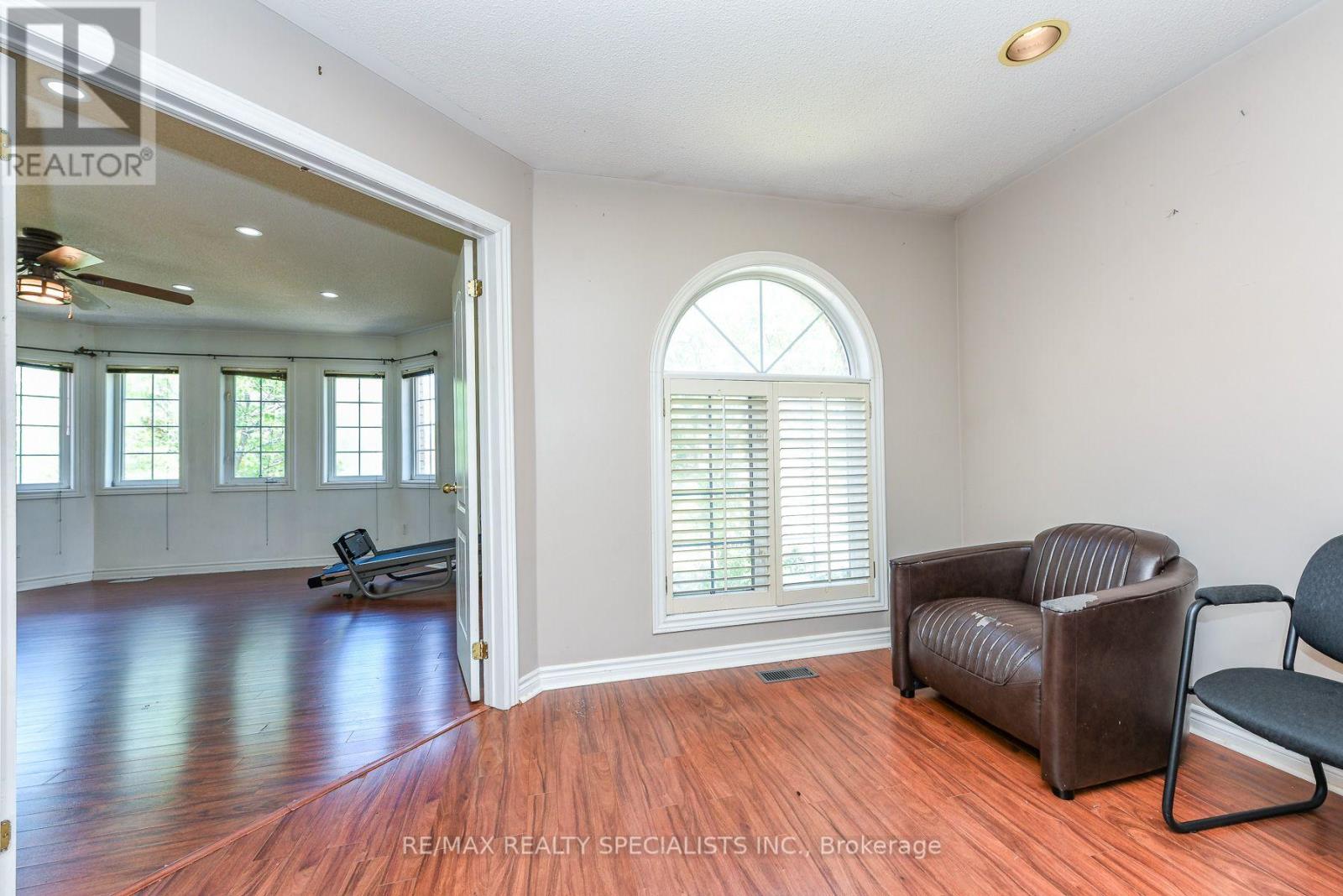 10 SWEET BRIAR LANE - 18