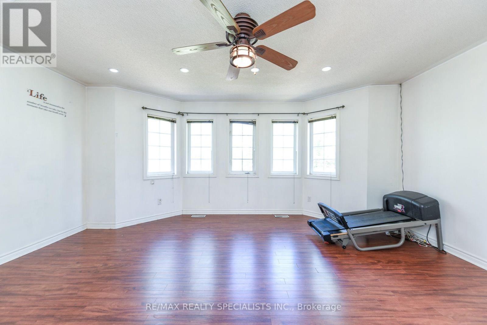 10 SWEET BRIAR LANE - 21