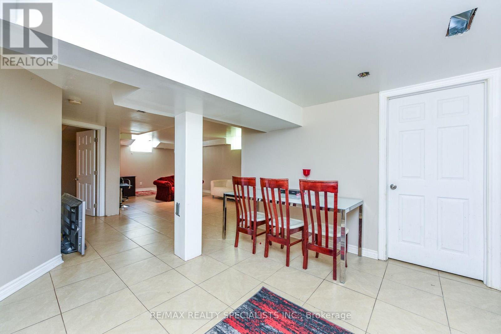 10 SWEET BRIAR LANE - 36